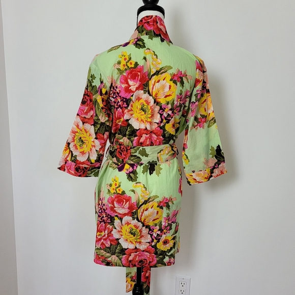 Sandy Rogers Robe 🎊3 for $35🎊 - Picture 6 of 16